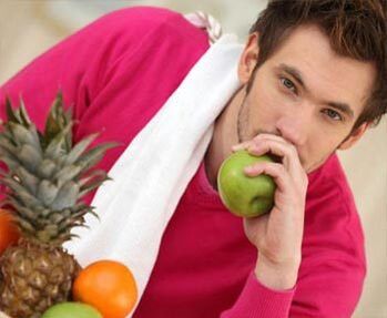 vitamíny pro muže v ovoci