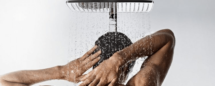 kontrastní sprcha ke zvýšení účinnosti